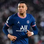 PSG – Mercato : le clan Mbappé réclame une prime à  la signature ahurissante au Real Madrid