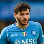 PSG Mercato : Naples tente un coup de force pour Kvaratskhelia