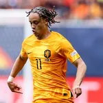 PSG – Mercato : le PSV contre-attaque pour Simons