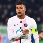 PSG – Mercato : le Real Madrid pourrait s’exposer à  une sanction à  cause de Mbappé