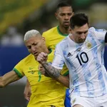 PSG – Mercato : le successeur annoncé de Mbappé s'est déjà mis Messi à dos !