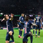 PSG – Mercato : Leandro Paredes lâche un scoop sur l’avenir d’Edinson Cavani
