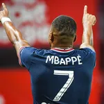 PSG – Mercato : Leonardo met les choses au clair avec Mbappé et critique le Real Madrid