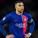 PSG Mercato : les phrases chocs de l’émir du Qatar et de Macron à Mbappé