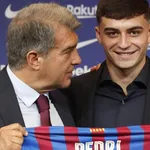 FC Barcelone – Mercato : après Dembélé, le PSG lorgne Pedri et connaît déjà  sa réponse !