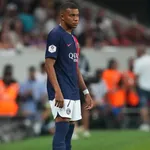 PSG – Mercato : Mbappé aurait fait son choix entre Paris et le Real Madrid et c’est une surprise !
