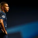 PSG – Mercato : Mbappé laisse un espoir de prolongation à  Leonardo