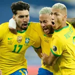 PSG – Mercato : Neymar tenterait de ramener un proche pour remplacer Mbappé