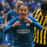 PSG &ndash; Mercato : Paris a fait son offre à  Xavi Simons, le PSV contre-attaque !