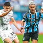 PSG – Mercato : Paris contrarie le Barça et le Real Madrid pour le nouveau Casemiro