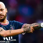 PSG – Mercato : poussé vers la sortie, Neymar prépare une réponse musclée