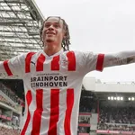 PSG – Mercato : Ronald Koeman conseille Xavi Simons pour son avenir