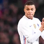PSG – Mercato : un gros doute s’empare du Real Madrid pour Mbappé, le Barça fait hésiter Haaland