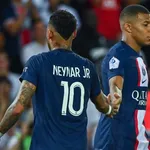 PSG – Mercato : un joueur rappelle Neymar et Mbappé à  l'ordre, un autre va prendre la porte !