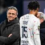 PSG Mercato : un premier accord imminent pour Yoro (LOSC) !