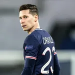 PSG – Mercato : un premier dossier oppose Leonardo à  Pochettino