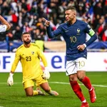 PSG – Mercato : un tout nouveau Mbappé pousse déjà  à  Paris