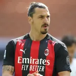 PSG – Mercato : Zlatan Ibrahimovic prolonge avec l’AC Milan (officiel)