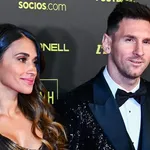 PSG : Messi fête son anniversaire en couple, Antonella prend la pose