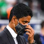 PSG : Nasser Al-Khelaïfi insulté à son arrivée à Barcelone, ambiance électrique à l’hôtel des Parisiens !