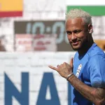 PSG : Neymar branche une chroniqueuse de « Touche Pas à Mon Poste ! »