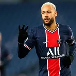 PSG : Neymar tente une expérience capillaire, la toile se lâche