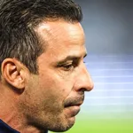 PSG – OL : Giuly fait polémique à cause de Messi et assume !