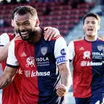 PSG, OM – Mercato : un buteur plus efficace que Zlatan Ibrahimovic proposé aux deux clubs !