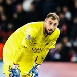 PSG : Pierre Ménès tacle Donnarumma et met un gros bémol à  la victoire contre Monaco