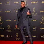PSG, Real Madrid – Mercato : une offre stratosphérique arrive, Mbappé va l'écouter !