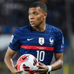 PSG, Real Madrid : une figure de l'OM tacle Mbappé