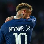 PSG : un ancien Ballon d’Or invite ses adversaires à fracasser Neymar !