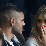 PSG : Wanda Nara en décolleté et bas résille, même madame Messi est sous le choc !