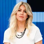 PSG : Wanda Nara expose des dessous roses à  tomber par terre, Mauro Icardi s’occupe de son garde du corps