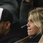 PSG : Wanda Nara fait un peu tomber le haut