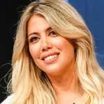 PSG : Wanda Nara sort sa tenue la plus moulante pour le 14 juillet