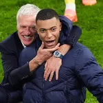 à?quipe de France : Deschamps réagit à  l’affaire Mbappé