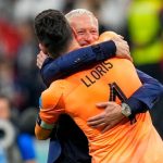 à‰quipe de France : le coup bas de Lloris à  Deschamps