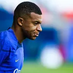 à?quipe de France : Mbappé a parlé de CR7, de son masque et des élections avant le Portugal