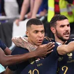 à‰quipe de France : Mbappé capitaine, un premier Bleu réagit et dément le malaise Griezmann !