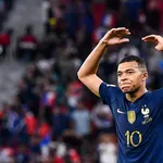 Equipe de France, PSG : Mbappé à  la table de Zidane et Platini