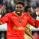 à‰quipe de France : Samba réagit à  sa convocation, le vestiaire du RC Lens explose !