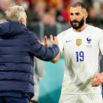 à‰quipe de France : un proche de Benzema en remet une couche sur Deschamps