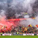 RC Lens : Haise a-t-il eu raison de recadrer ses supporters ? (VIDEO)