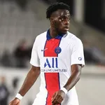 RC Lens : le choix du Racing, son départ du PSG, l’avenir… Kalimuendo se livre