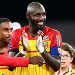 RC Lens – Mercato : après l’OM et Rennes, un nouveau club de Ligue 1 débarque pour Fofana