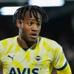 RC Lens – Mercato : Fenerbahçe vise une piste de l’OM et du PSG pour remplacer Batshuayi