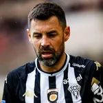 Lens scrute encore à  Angers, Nantes attend sa sentence, la polémique enfle à  Reims et Lorient