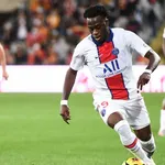 RC Lens – Mercato : Kalimuendo met déjà la zizanie, Fortes a tranché son avenir