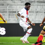 RC Lens – Mercato : l’arrivée de Kalimuendo pourrait être réglée ce soir, un dossier inattendu en défense ?